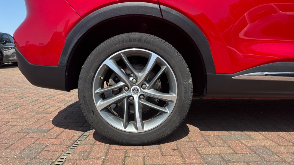MG HS 1.5 T-GDI Exclusive 5dr DCT Petrol Hatchback - Image 7