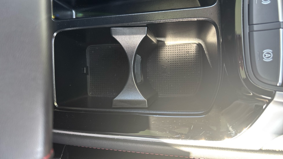 MG HS 1.5 T-GDI Exclusive 5dr DCT Petrol Hatchback - Image 29