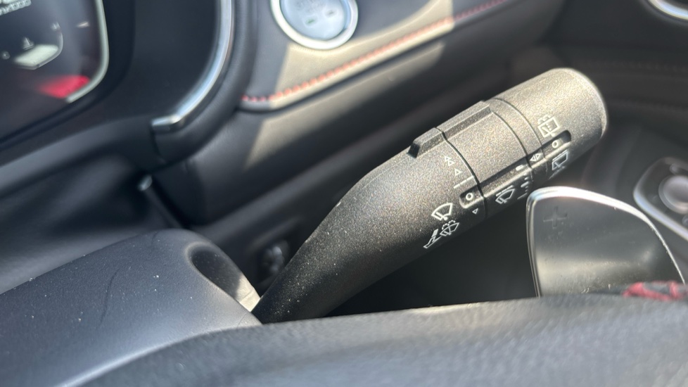 MG HS 1.5 T-GDI Exclusive 5dr DCT Petrol Hatchback - Image 35
