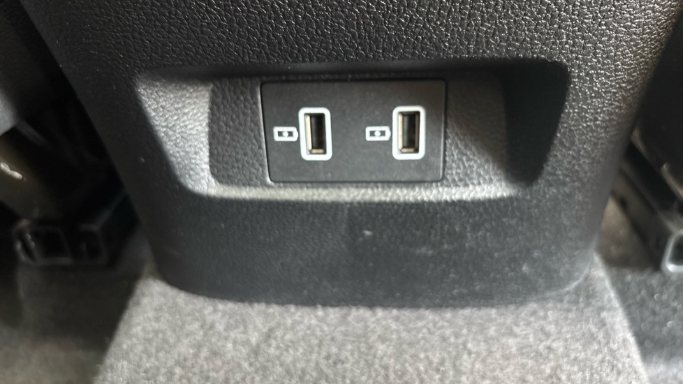 MG HS 1.5 T-GDI Exclusive 5dr DCT Petrol Hatchback - Image 37