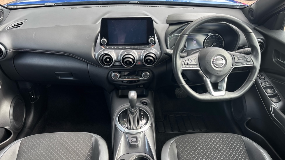 Nissan Juke 1.6 Hybrid N-Connecta 5dr Auto Hybrid Hatchback - Image 10