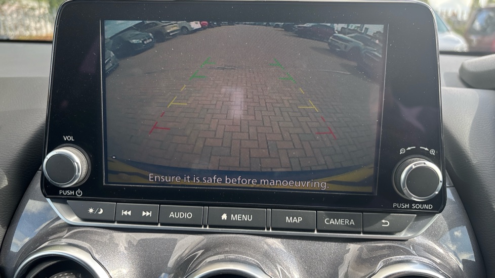 Nissan Juke 1.6 Hybrid N-Connecta 5dr Auto Hybrid Hatchback - Image 22