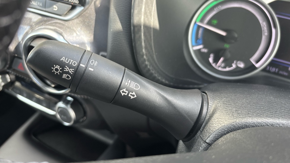 Nissan Juke 1.6 Hybrid N-Connecta 5dr Auto Hybrid Hatchback - Image 34