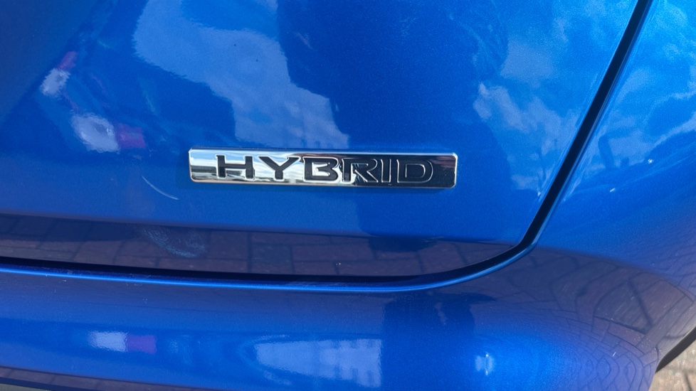 Nissan Juke 1.6 Hybrid N-Connecta 5dr Auto Hybrid Hatchback - Image 47