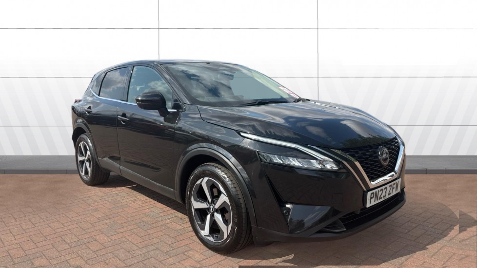 Nissan Qashqai 1.3 DiG-T MH N-Connecta 5dr Petrol Hatchback - Image 1