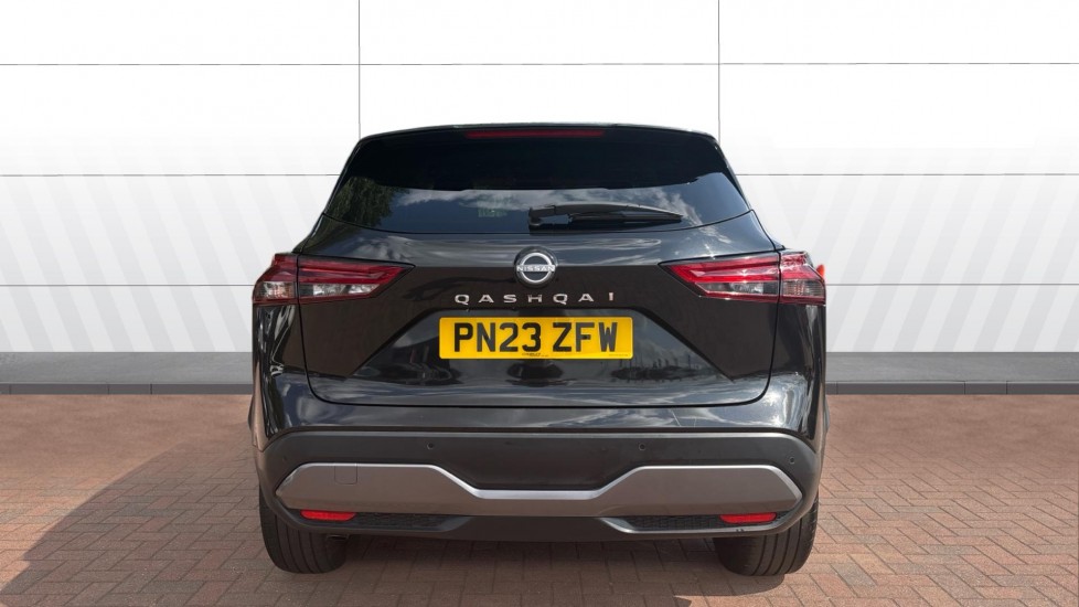 Nissan Qashqai 1.3 DiG-T MH N-Connecta 5dr Petrol Hatchback - Image 6