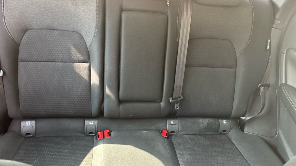 Nissan Qashqai 1.3 DiG-T MH N-Connecta 5dr Petrol Hatchback - Image 15