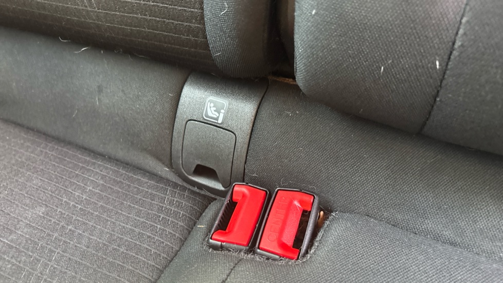 Nissan Qashqai 1.3 DiG-T MH N-Connecta 5dr Petrol Hatchback - Image 17
