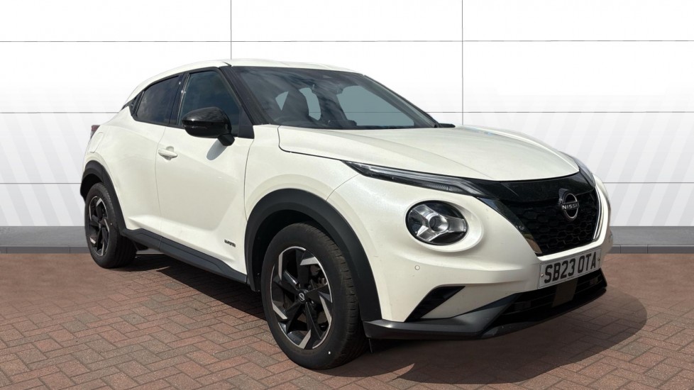Nissan Juke 1.6 Hybrid N-Connecta 5dr Auto Hybrid Hatchback - Image 1