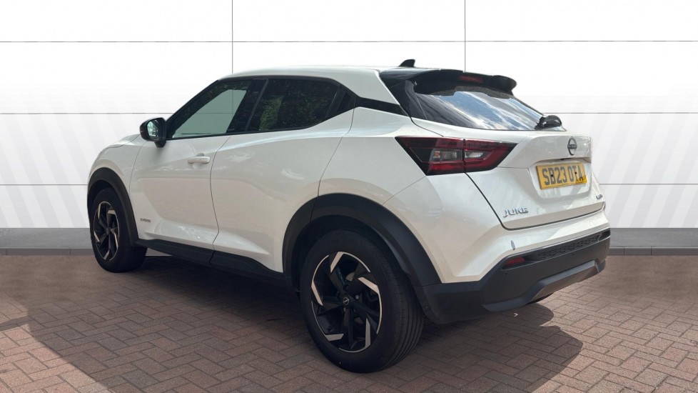 Nissan Juke 1.6 Hybrid N-Connecta 5dr Auto Hybrid Hatchback - Image 2