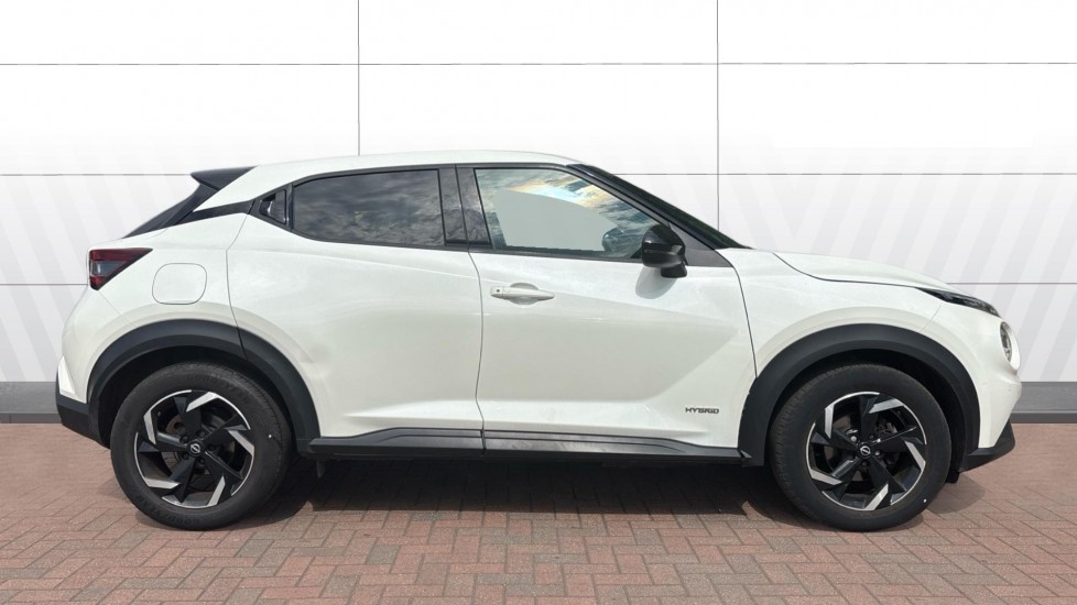 Nissan Juke 1.6 Hybrid N-Connecta 5dr Auto Hybrid Hatchback - Image 5