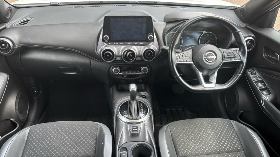 Nissan Juke 1.6 Hybrid N-Connecta 5dr Auto Hybrid Hatchback - Image 10
