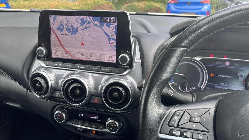 Nissan Juke 1.6 Hybrid N-Connecta 5dr Auto Hybrid Hatchback - Image 14