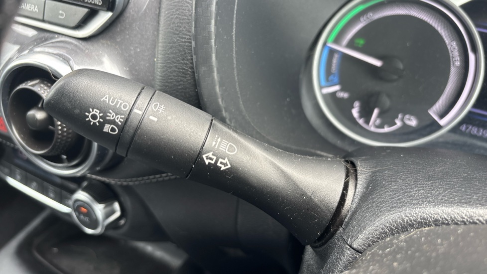 Nissan Juke 1.6 Hybrid N-Connecta 5dr Auto Hybrid Hatchback - Image 31
