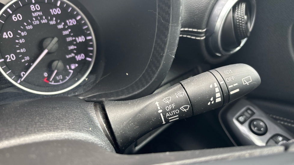 Nissan Juke 1.6 Hybrid N-Connecta 5dr Auto Hybrid Hatchback - Image 33
