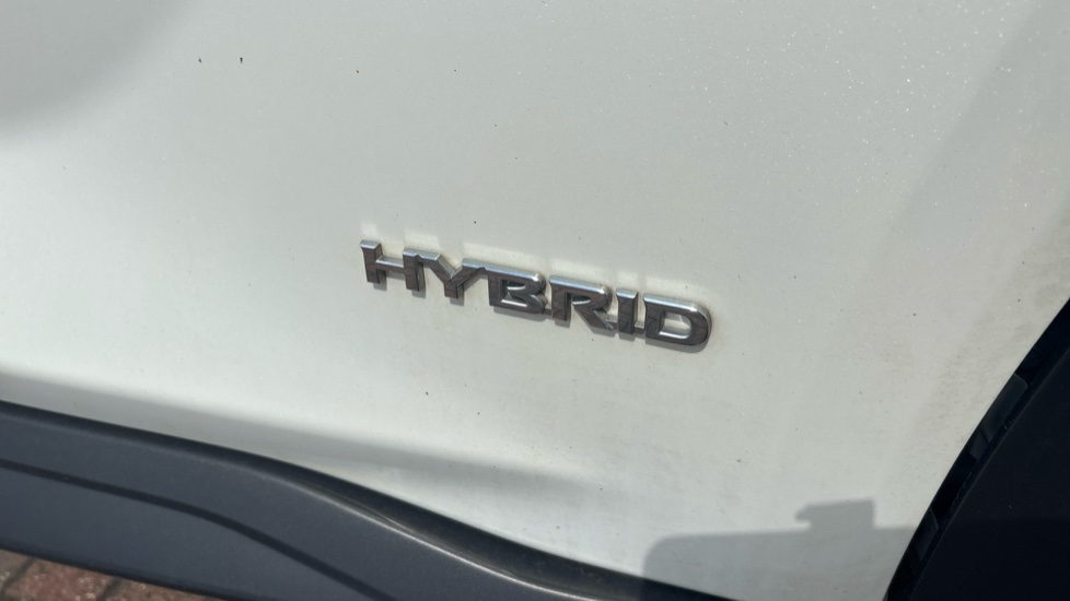 Nissan Juke 1.6 Hybrid N-Connecta 5dr Auto Hybrid Hatchback - Image 37