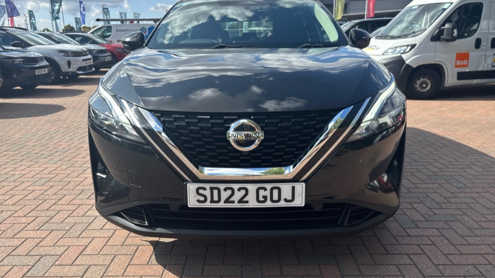 Nissan Qashqai 1.3 DiG-T MH Acenta Premium 5dr Petrol Hatchback - Image 35
