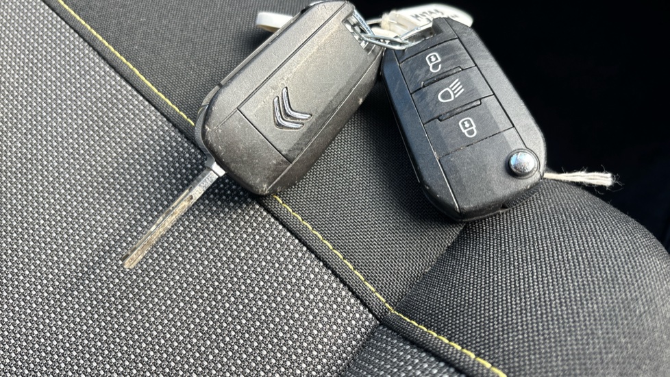 Citroen C3 1.2 PureTech 110 C-Series Edition 5dr EAT6 Petrol Hatchback - Image 20