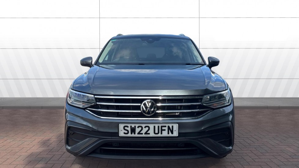 Volkswagen Tiguan Allspace 1.5 TSI Life 5dr DSG Petrol Estate - Image 3