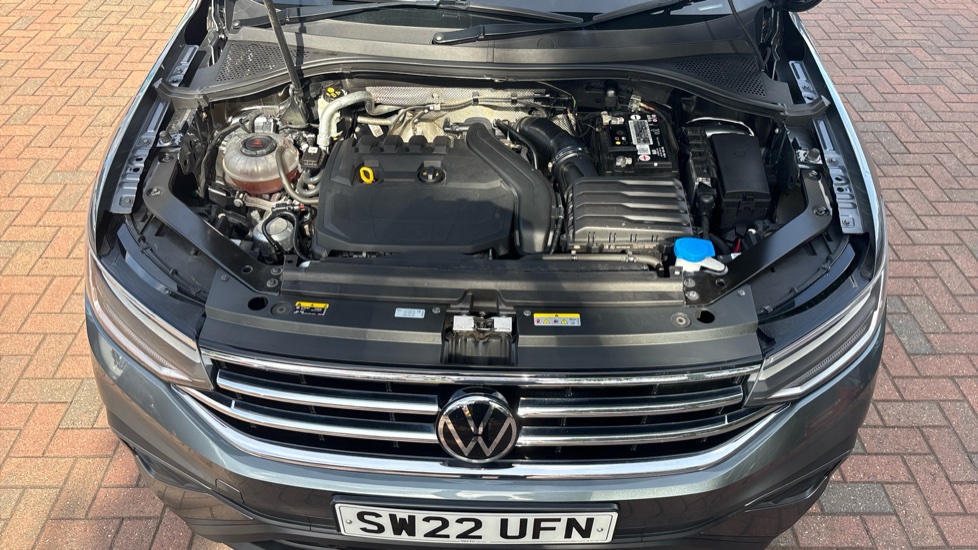 Volkswagen Tiguan Allspace 1.5 TSI Life 5dr DSG Petrol Estate - Image 8
