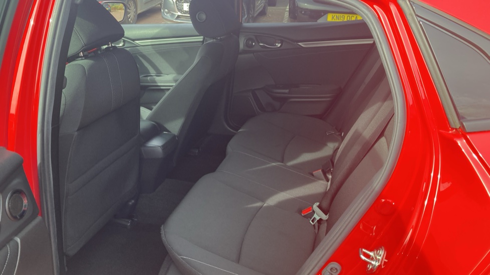 Honda Civic 1.5 VTEC Turbo Sport 5dr Petrol Hatchback - Image 16