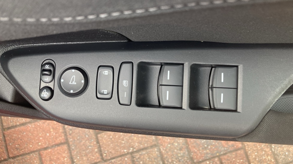 Honda Civic 1.5 VTEC Turbo Sport 5dr Petrol Hatchback - Image 21