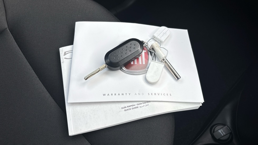 Fiat 500 1.0 Mild Hybrid 3dr Petrol Hatchback - Image 19