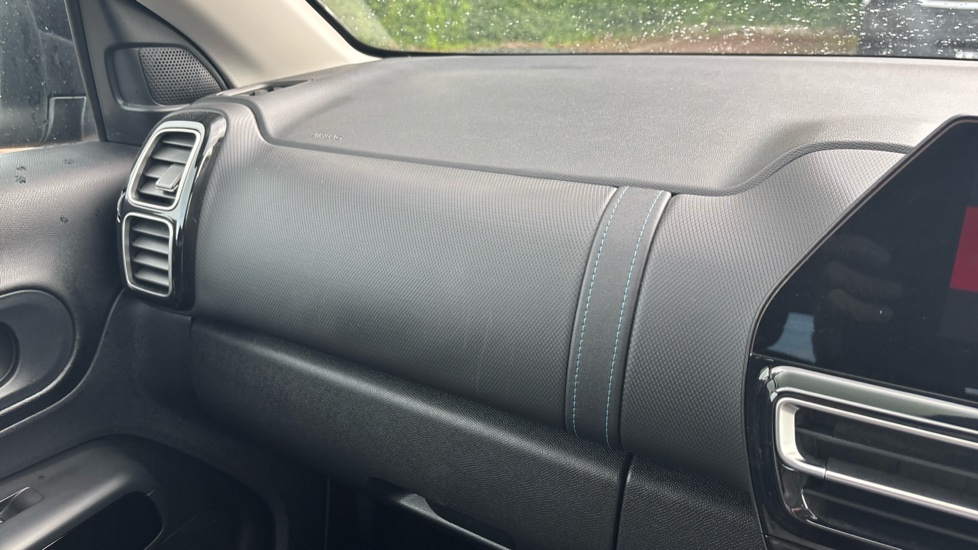 Citroen C5 Aircross 1.2 PureTech Shine 5dr Petrol Hatchback - Image 19