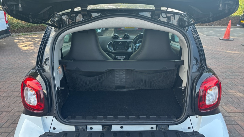 smart fortwo coupe 1.0 Prime 2dr Petrol Coupe - Image 4