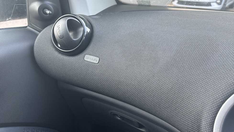 smart fortwo coupe 1.0 Prime 2dr Petrol Coupe - Image 21