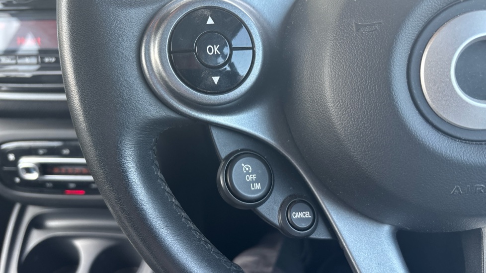 smart fortwo coupe 1.0 Prime 2dr Petrol Coupe - Image 27
