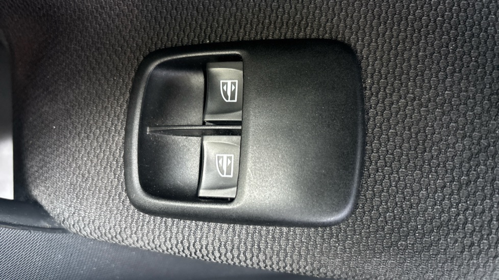 smart fortwo coupe 1.0 Prime 2dr Petrol Coupe - Image 30