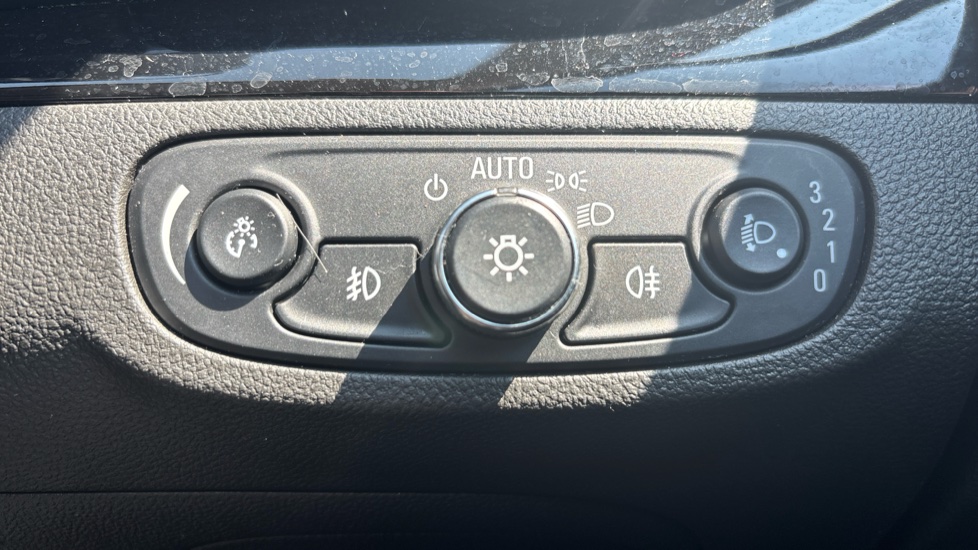Vauxhall Mokka X 1.4T Active 5dr Petrol Hatchback - Image 31