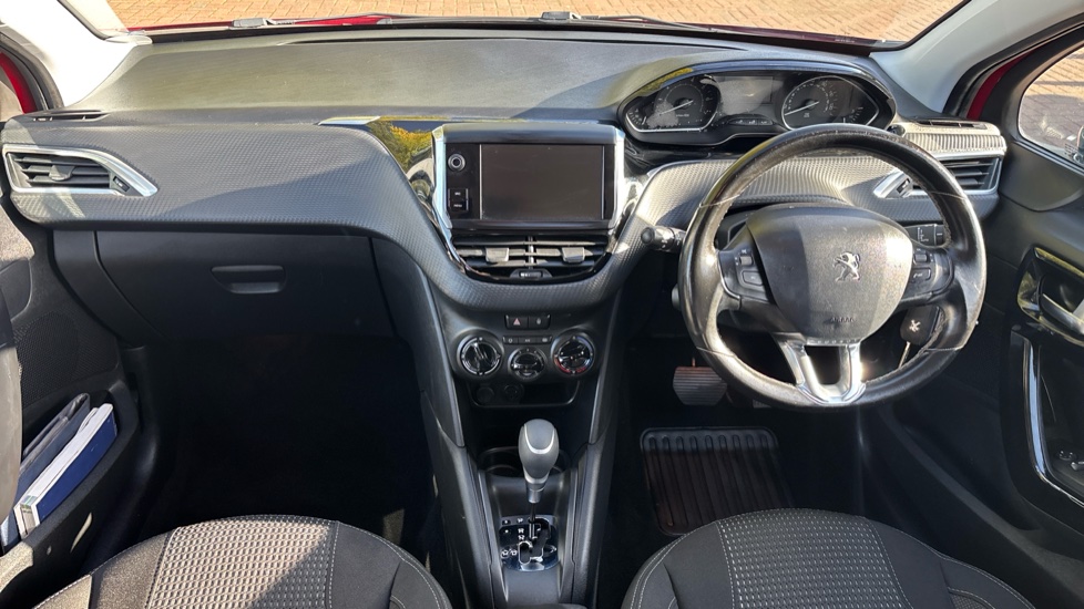 Peugeot 208 1.2 PureTech 110 Allure 5dr EAT6 Petrol Hatchback - Image 10