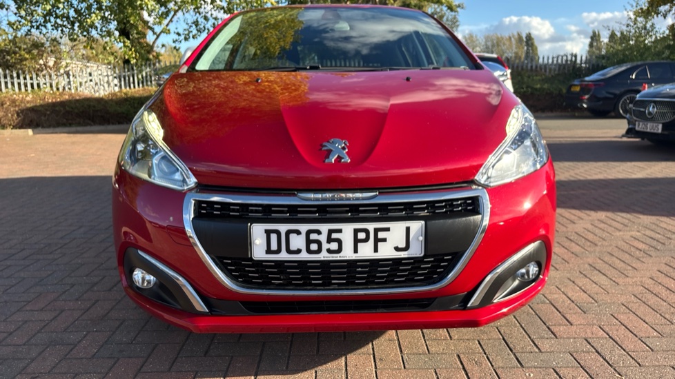 Peugeot 208 1.2 PureTech 110 Allure 5dr EAT6 Petrol Hatchback - Image 38