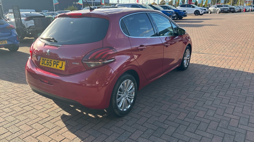Peugeot 208 1.2 PureTech 110 Allure 5dr EAT6 Petrol Hatchback - Image 44