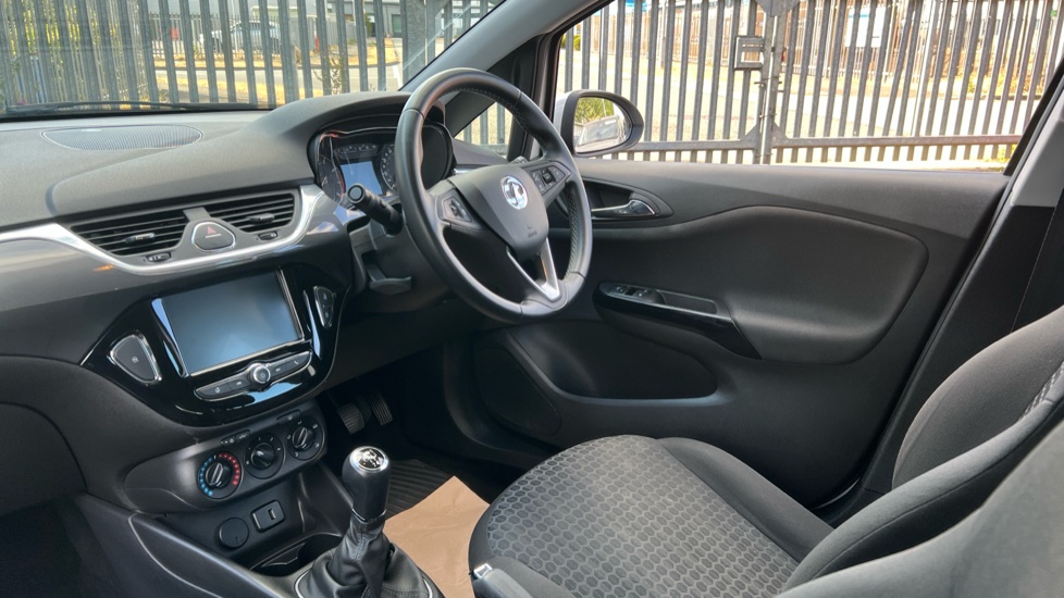 Vauxhall Corsa 1.4 [75] Design 5dr Petrol Hatchback - Image 9