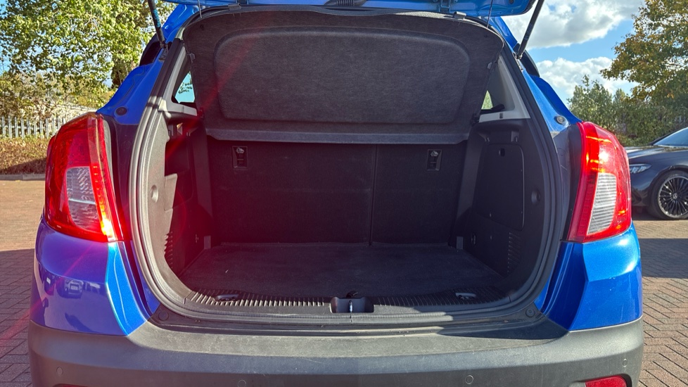 Vauxhall Mokka 1.6i Exclusiv 5dr Petrol Hatchback - Image 4