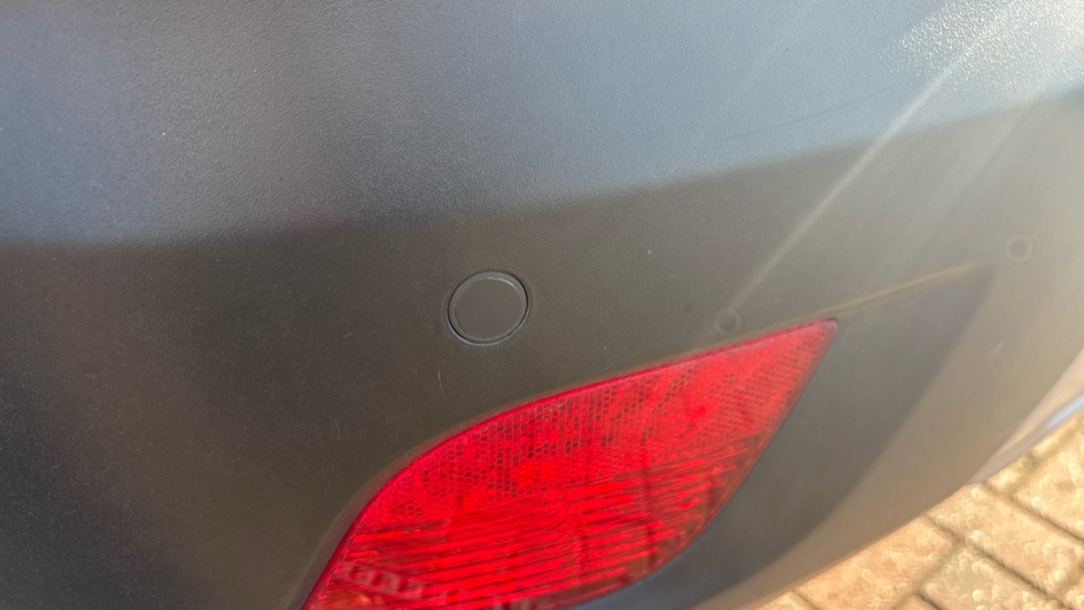 Vauxhall Mokka 1.6i Exclusiv 5dr Petrol Hatchback - Image 38