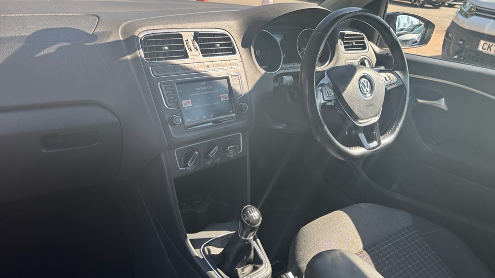 Volkswagen Polo 1.2 TSI Match Edition 3dr Petrol Hatchback - Image 9