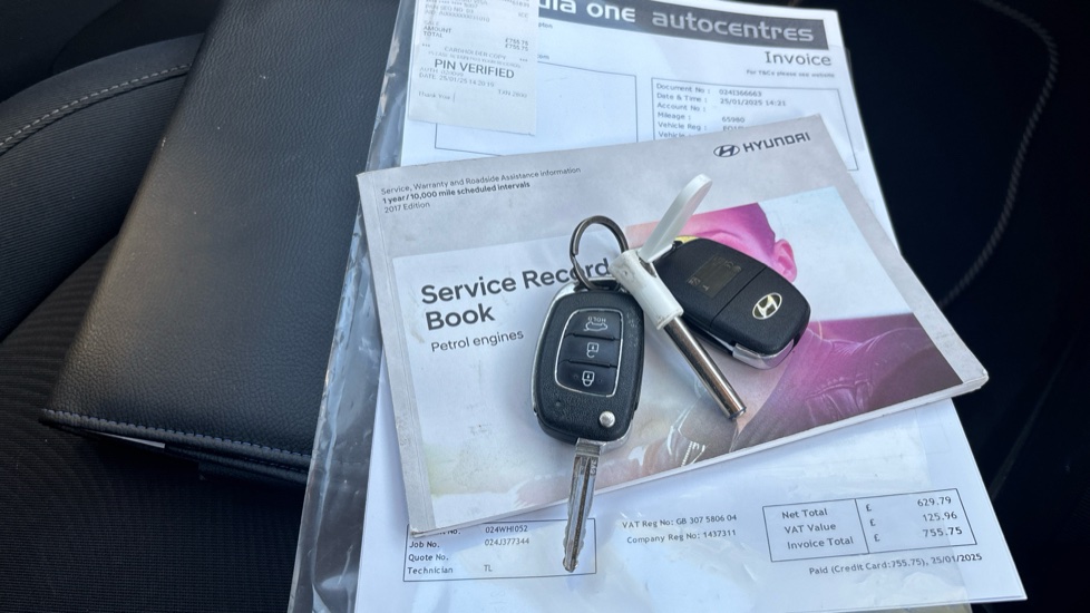 Hyundai i10 1.0 SE 5dr Petrol Hatchback - Image 19