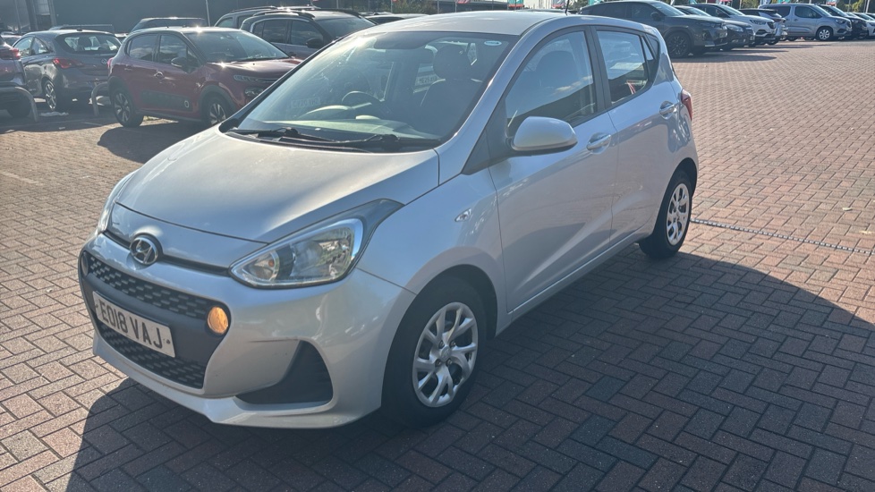 Hyundai i10 1.0 SE 5dr Petrol Hatchback - Image 35