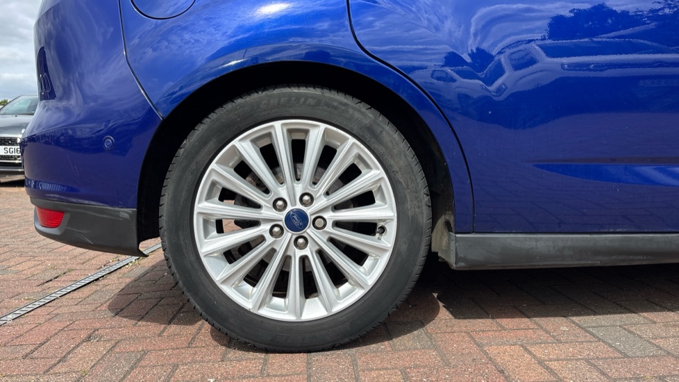 Ford C-MAX 1.5 TDCi Titanium 5dr Powershift Diesel Estate - Image 7
