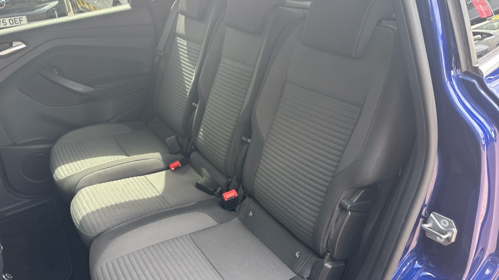 Ford C-MAX 1.5 TDCi Titanium 5dr Powershift Diesel Estate - Image 16