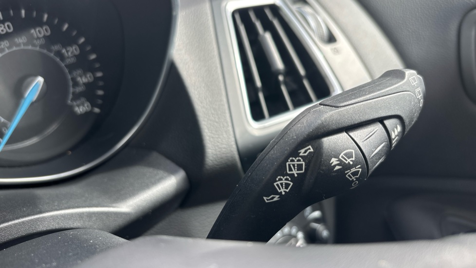 Ford C-MAX 1.5 TDCi Titanium 5dr Powershift Diesel Estate - Image 34