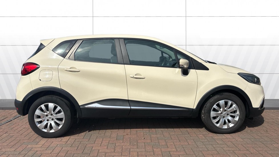 Renault Captur 0.9 TCE 90 Expression+ Energy 5dr Petrol Hatchback - Image 5