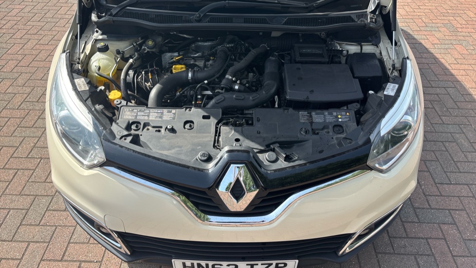 Renault Captur 0.9 TCE 90 Expression+ Energy 5dr Petrol Hatchback - Image 8