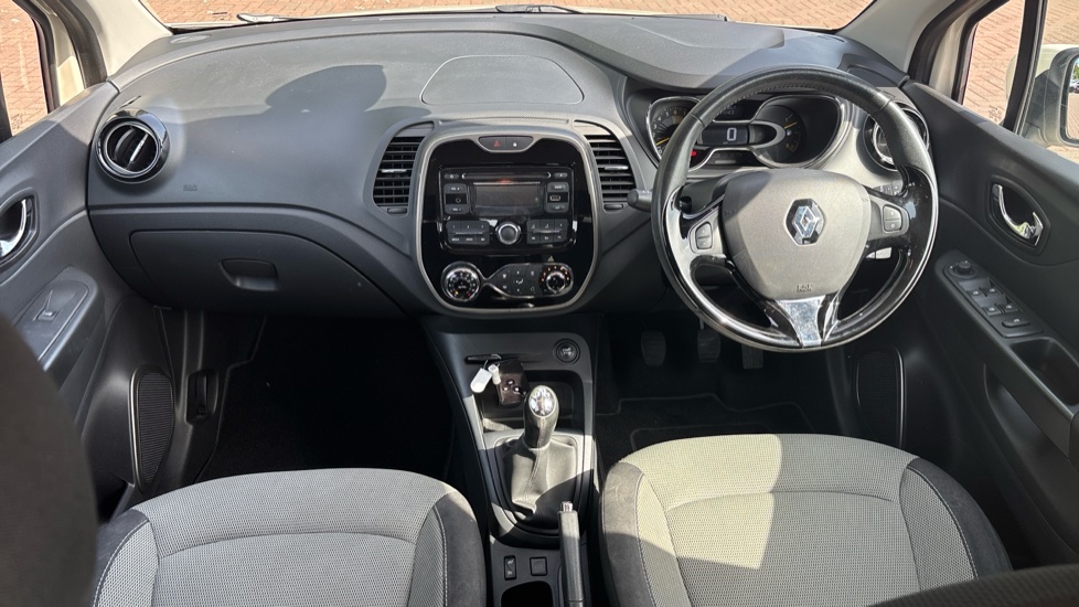Renault Captur 0.9 TCE 90 Expression+ Energy 5dr Petrol Hatchback - Image 10