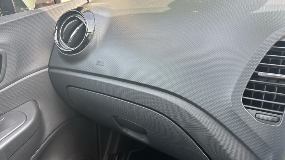 Renault Captur 0.9 TCE 90 Expression+ Energy 5dr Petrol Hatchback - Image 22