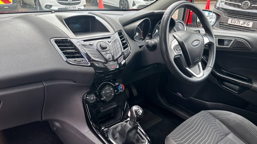 Ford Fiesta 1.5 TDCi Zetec 5dr Diesel Hatchback - Image 9